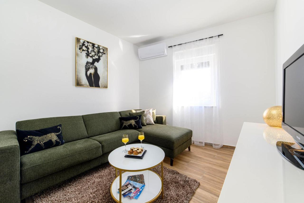 Apartman Ivana Apartment Sibenik Bagian luar foto